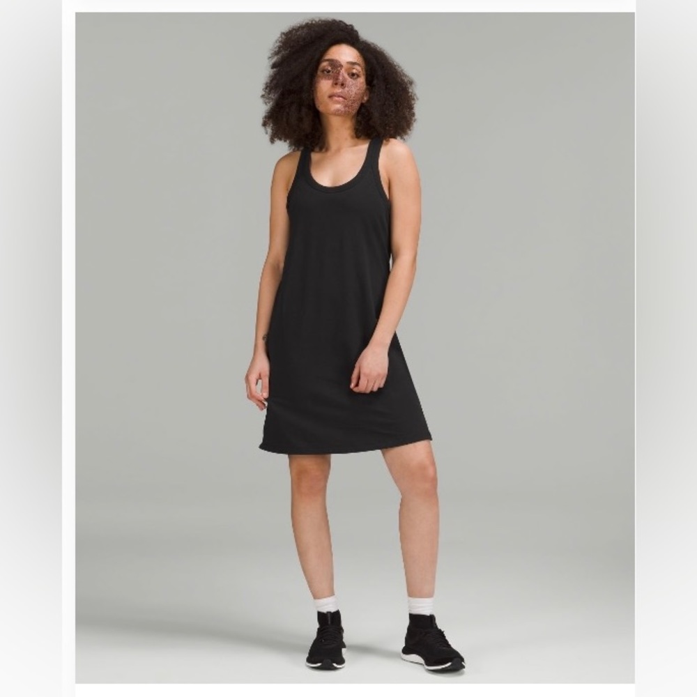 EUC size 6 black lululemon classic fit tank dress
